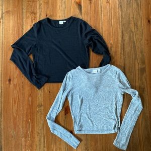 Set of 2 GAP Crop Long-sleeved Sweaters